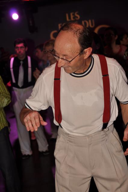 min 2010 11 13 fous swing 103